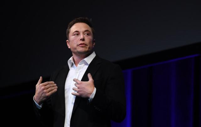 Глава SpaceX и Tesla Илон Маск