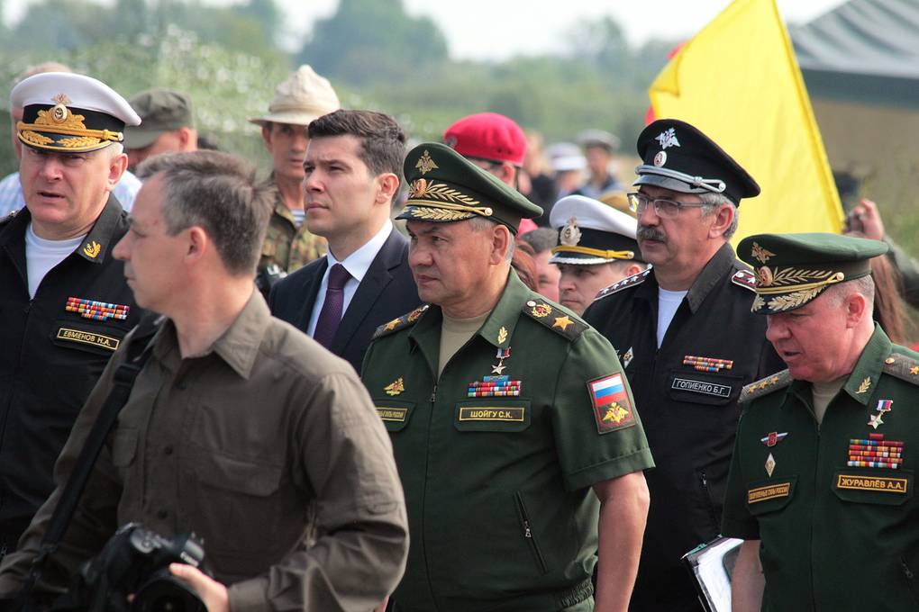 Министр обороны греции