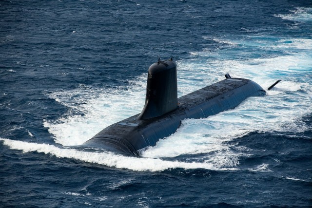 Головная французская атомная многоцелевая подводная лодка S 635 Suffren нового типа Barracuda (c) ВМС Франции
