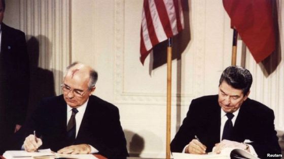 Михаил Горбачев и Рональд Рейган