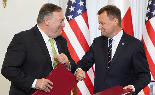 Госсекретарь США Майк Помпео и министр обороны Польши Мариуш Блащак