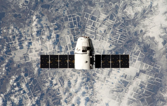 Грузовой космический корабль Dragon компании SpaceX
