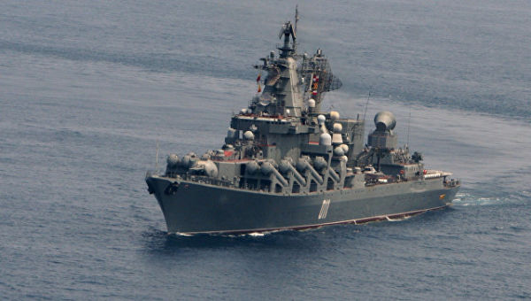 Гвардейский ракетный крейсер ВМФ РФ Варяг. Архивное фото