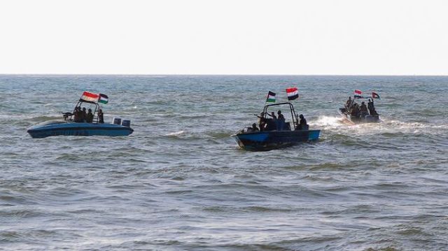 Йеменская береговая охрана из группировки хуситов патрулирует море. Архивное фото