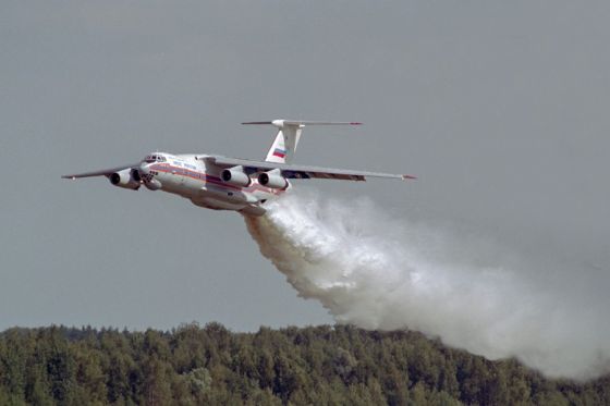 Самолёт Ил-76 МЧС России