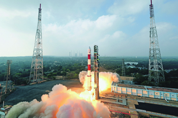 Индийская ракета-носитель PSLV. Фото с сайта <a href="http://www.isro.gov.in">www.isro.gov.in</a>