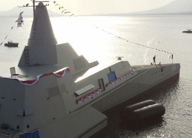 Индонезийцы спустили на воду малозаметный ракетный тримаран