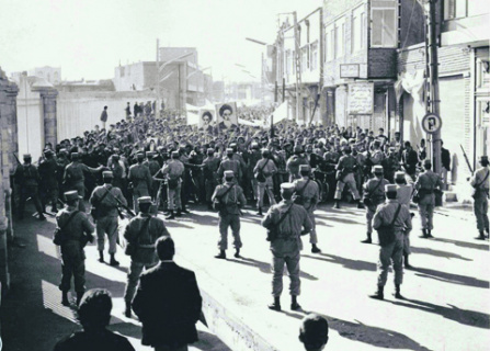 Иранская революция 1979 года радикально изменила направление развития страны. Фото с сайта www.iichs.ir
