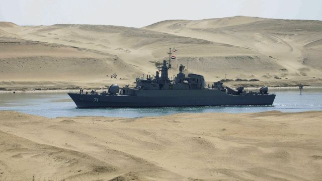 Иранский фрегат "Алванд"