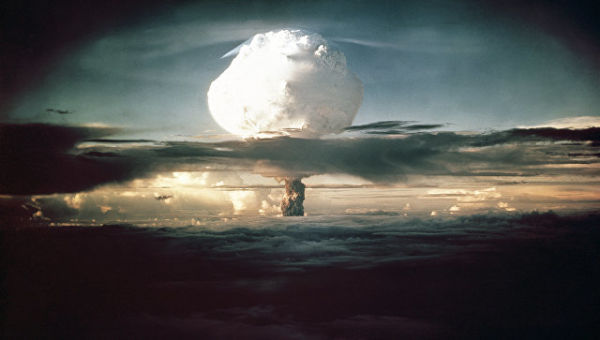 Испытание первой термоядерной бомбы США