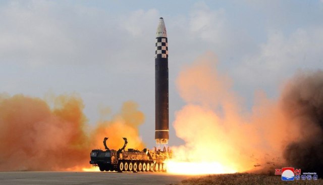 Испытательный запуск северокорейской межконтинентальной баллистической ракеты "Хвасон-17", 18.11.2022