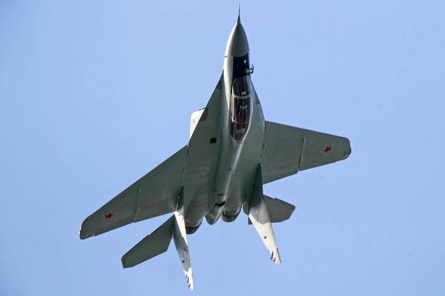 Истребитель МиГ-35