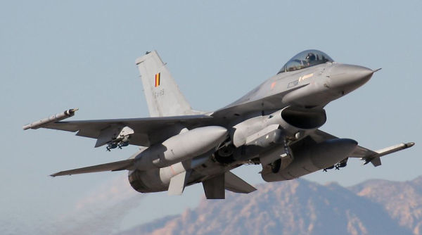 Истребитель F-16 бельгийских ВВС.