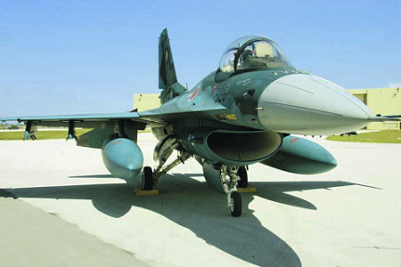 Истребители F-2 уже не отвечают требованиям современной войны. Фото с сайта www.af.mil