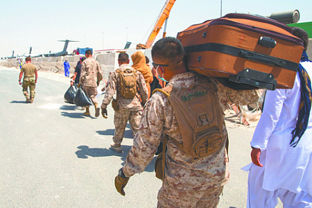 Из-за поспешности ухода США из Афганистана в стране было оставленно огромное количество оружия. Фото с сайта www.dvidshub.net