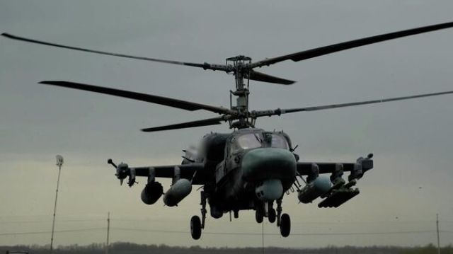 Кадры нанесения ударов Ка-52 по военным объектам ВСУ