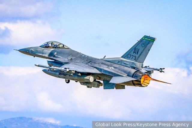 Киев рассчитывает получить порядка 40-50 истребителей F-16 от западных стран