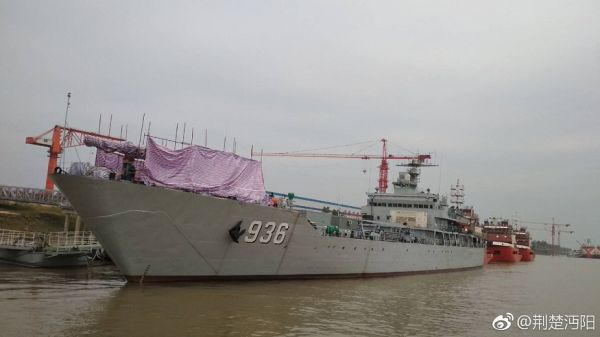 Китайский десантный корабль "Хайяншань"