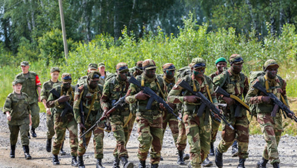 Команда военных разведчиков из Зимбабве