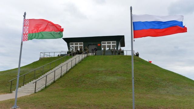 Командный пункт на Осиповичском полигоне в Могилевской области, где проходят совместные стратегические учения вооруженных сил России и Белоруссии