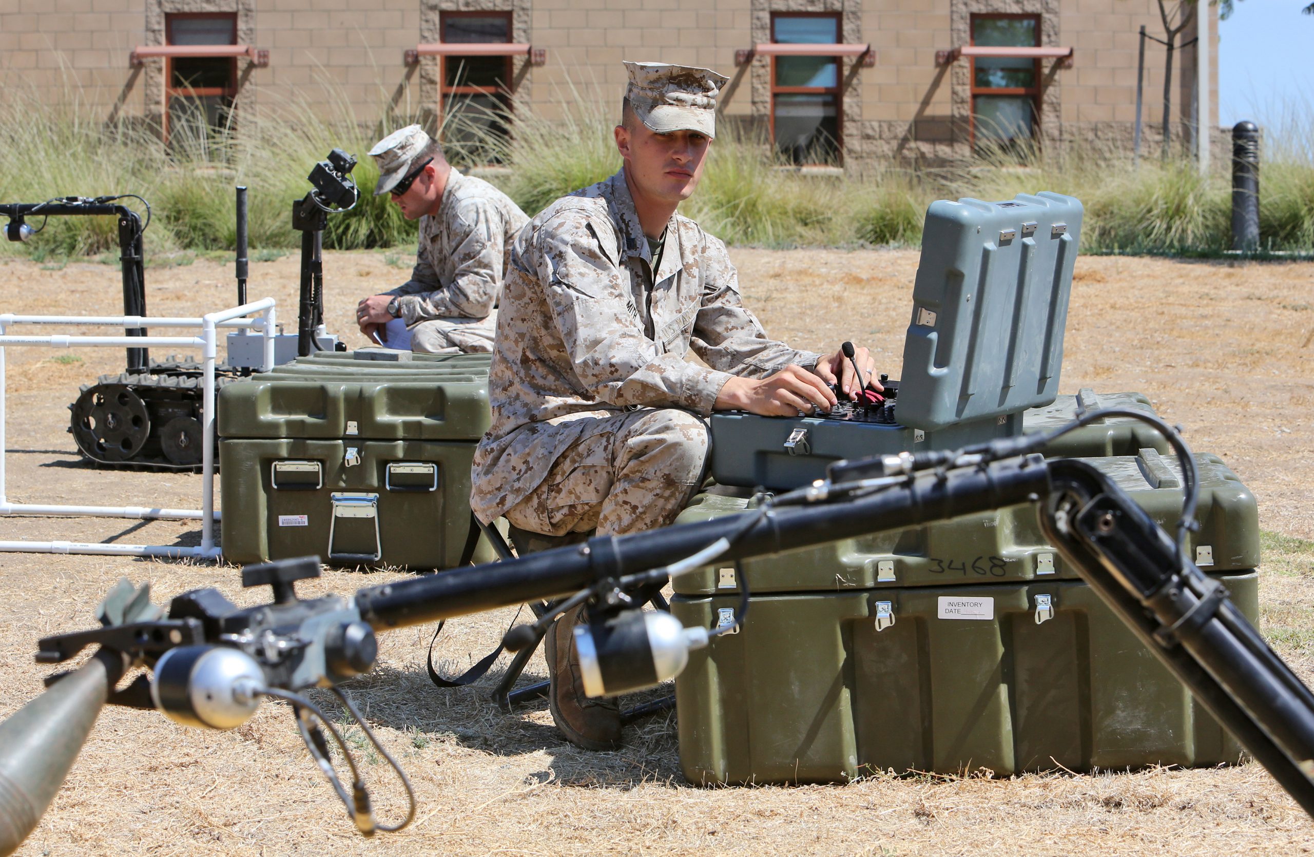 Combat engineering. КМП США новая техника. Инженер КМП США. КМП В военном деле. Фостер-Миллер Talon робот.