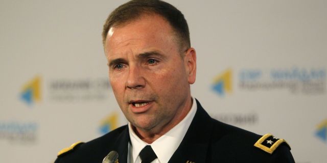 Командующий сухопутными войсками США в Европе Бен Ходжес на пресс-конференции в Киеве
