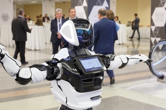 Компания Promobot и «Фонд содействия инновациям» профинансируют разработку робототехнической платформы в размере 40 млн рублей