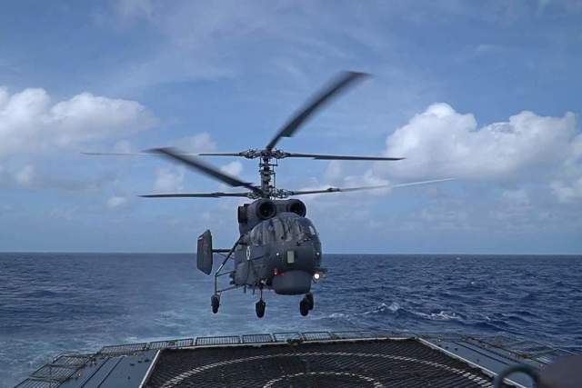 Корабельный противолодочный вертолет Ка-27