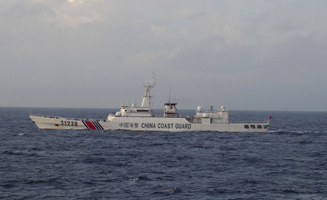 Корабль береговой охраны Китая у островов Сенкаку
