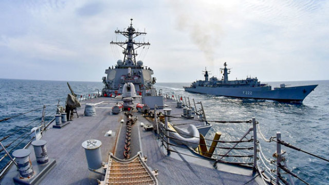 Корабли стран НАТО все чаще появляются у границ России
