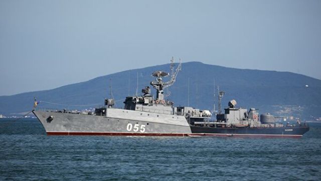 Корабли в Черном море