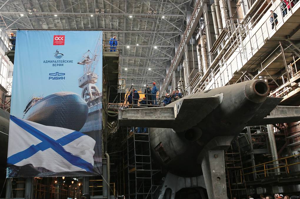 Шесть подлодок проекта 636.3, которые будут построены до 2024 года, поднимут боеготовность Тихоокеанского флота - главком ВМФ РФ