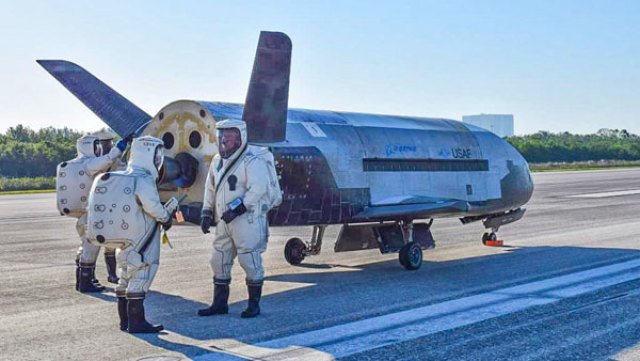 Космический аппарат X-37B - это настоящая военная угроза из космоса