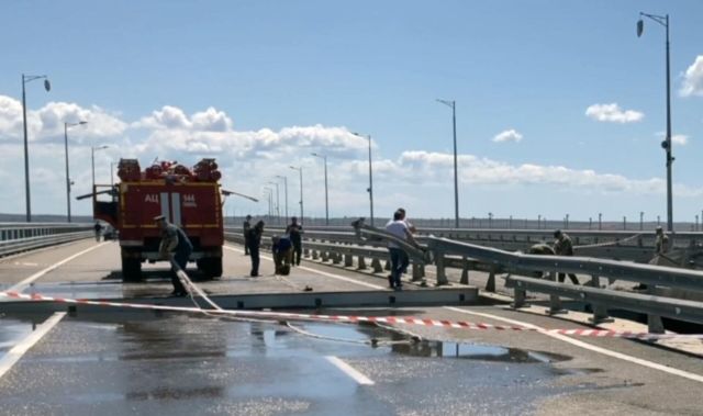 Крымский мост после атаки