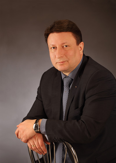 Олег Лавричев