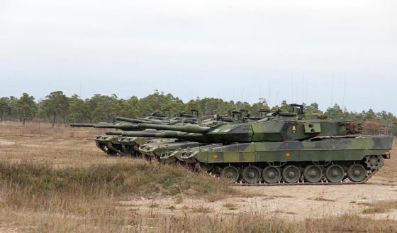 Танки Strv 122А (Leopard 2S)