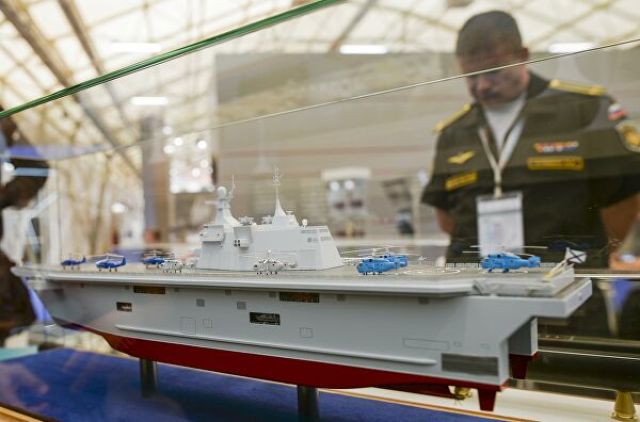 Макет десантного корабля "Прибой" на торжественном открытии Международного военно-технического форума "Армия-2015"
