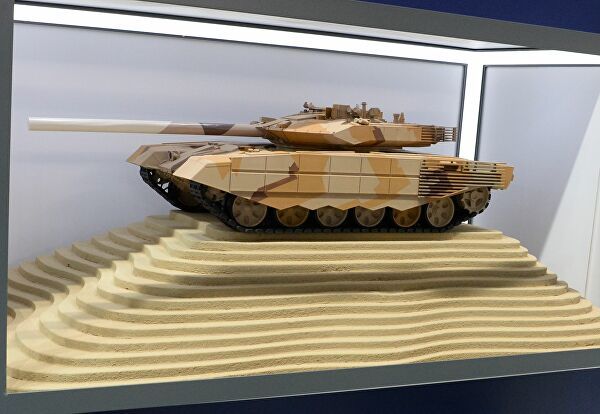 Макет российского танка Т-90МС на Международной выставке вооружений IDEX-2019 в Абу-Даби