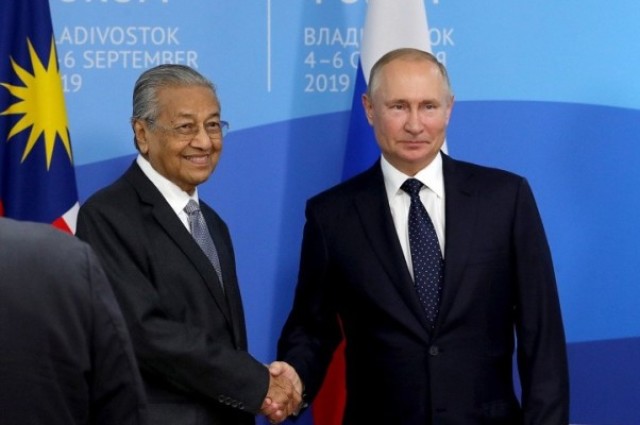Малайзия готова помочь России с полупроводниковой продукцией