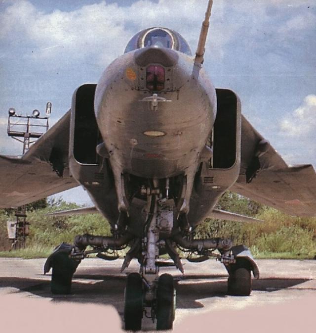 МиГ-23Б МиГ-23Б