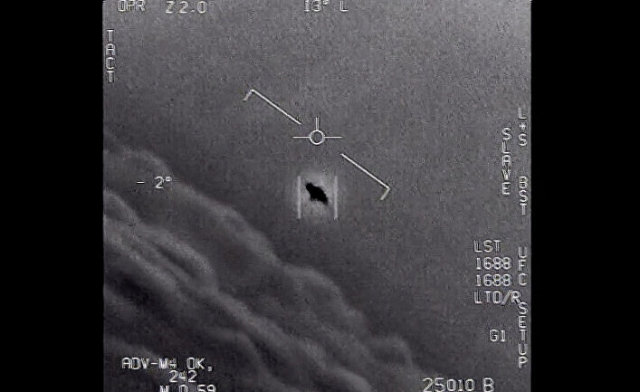 Министерство обороны с США выпустило ролики с НЛО