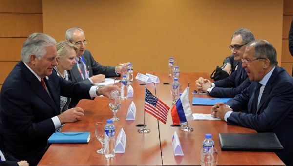 Министр иностранных дел РФ Сергей Лавров и государственный секретарь США Рекс Тиллерсон. Архивное фото