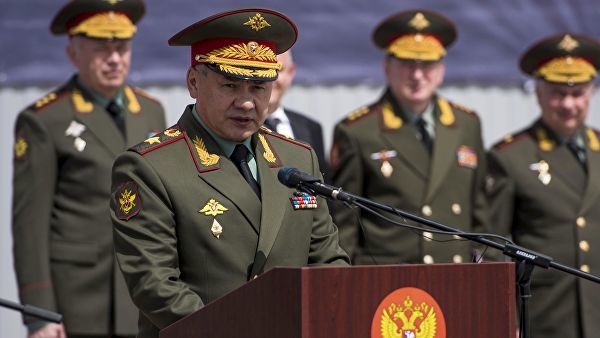 Министр обороны РФ Сергей Шойгу на церемонии передачи Киргизии партии военной техники
