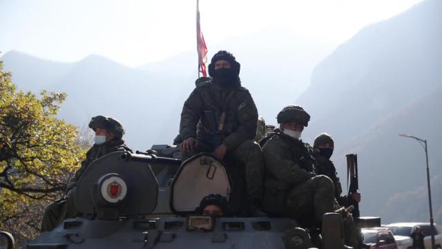 Миротворческие войска РФ прибывают в Нагорный Карабах, 14 ноября 2020 года