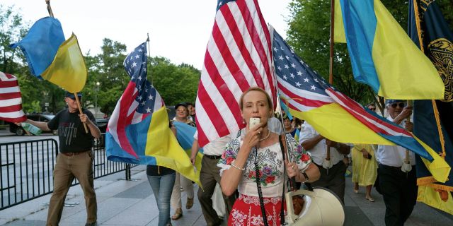 Митинг в поддержку Украины в Вашингтоне, США