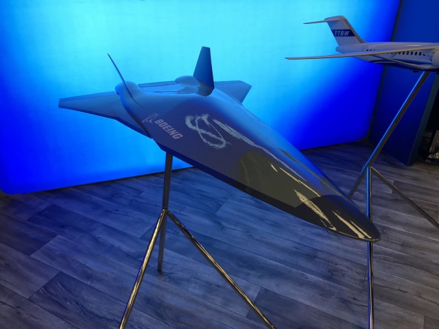 Модель перспективного гиперзвукового самолета