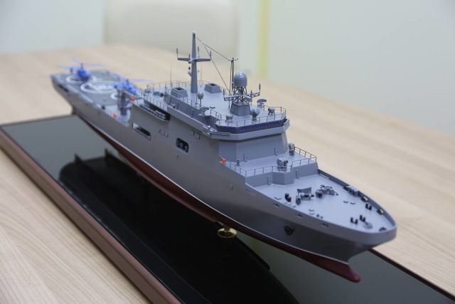 Модель перспективного большого десантного корабля "Кайман"
