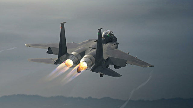 Модернизированный истребитель ВВС США F-15EX