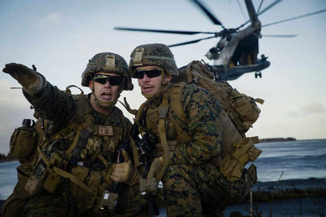 Морские пехотинцы США во время учений НАТО Trident Juncture 2018