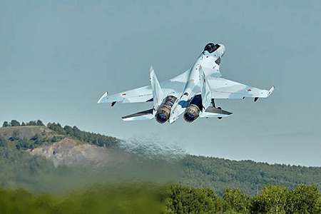 На фото Су-35С, переданные ВКС России. Фото сайта uacrussia.ru